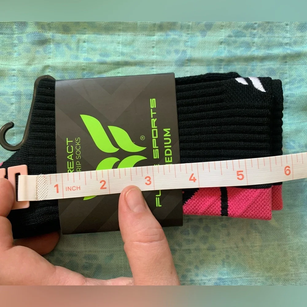 Flite Sports React Grip Socks - Black and Neon Pink - Medium